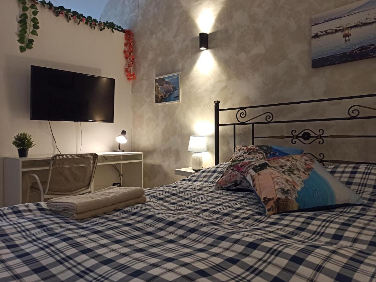 Casa Vacanze Smeralda Amalfi Coast Vietri Exterior foto
