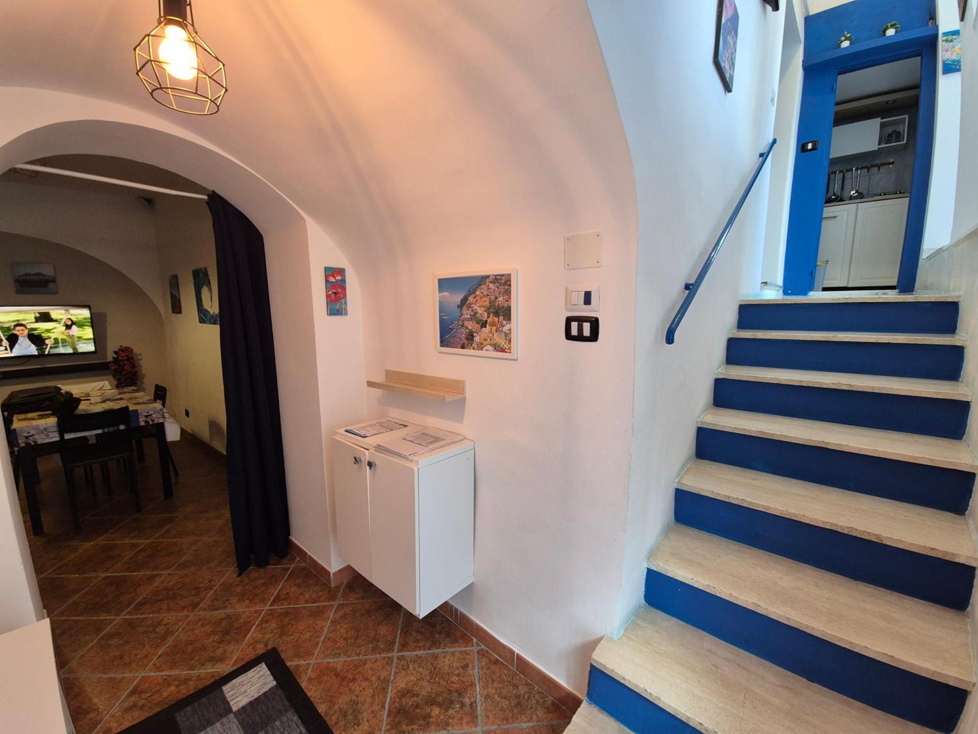 Casa Vacanze Smeralda Amalfi Coast Vietri Exterior foto